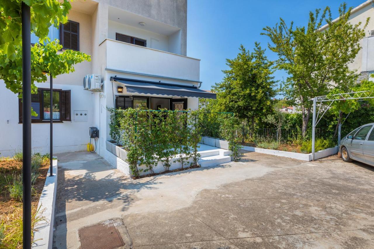 3 Minutes From The Beach: Lovely Studio Apartment PUY 외부 사진
