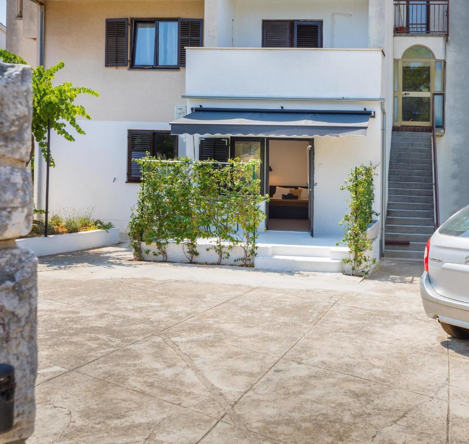 3 Minutes From The Beach: Lovely Studio Apartment PUY 외부 사진